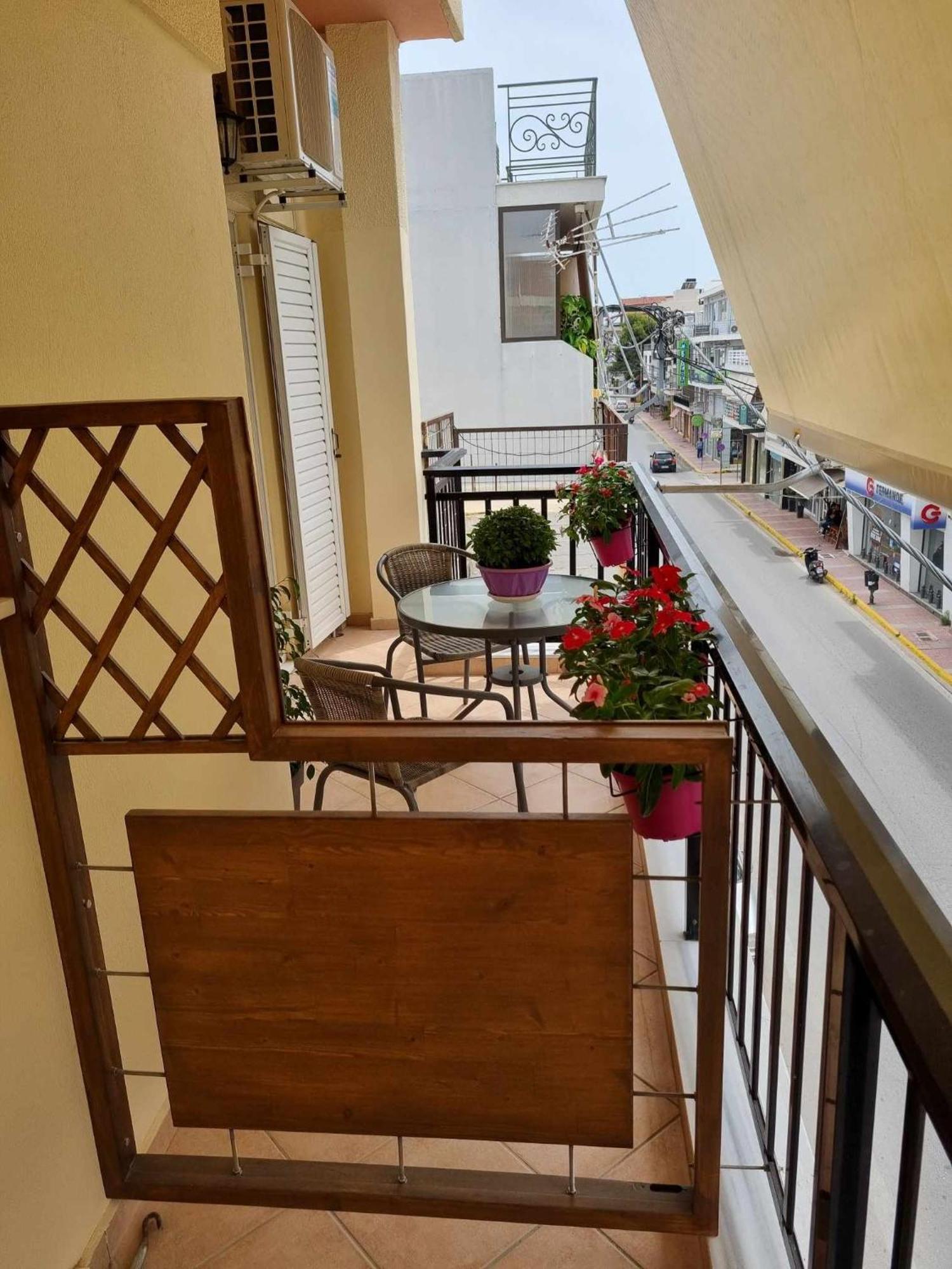 F K Apartments 阿特米达 外观 照片